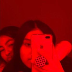 Meet your Posher, Thania